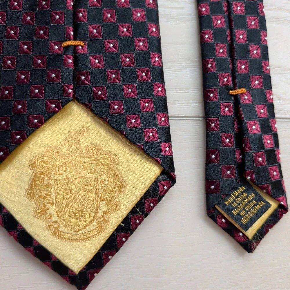 Donald J Trump Signature Collection Silk Tie Black Red Geometric Hand Made